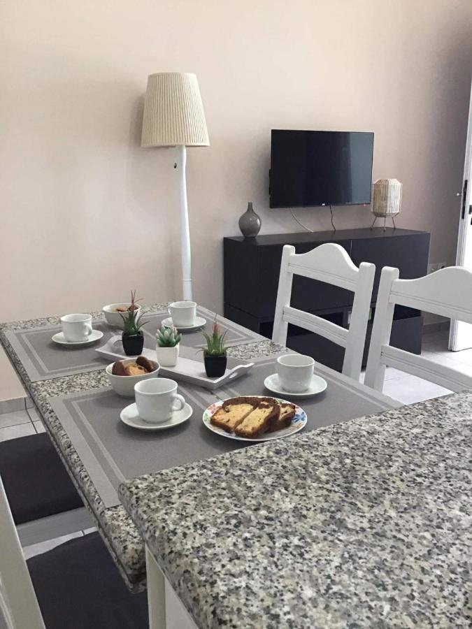 Seaside Apartment 시로피가도 외부 사진